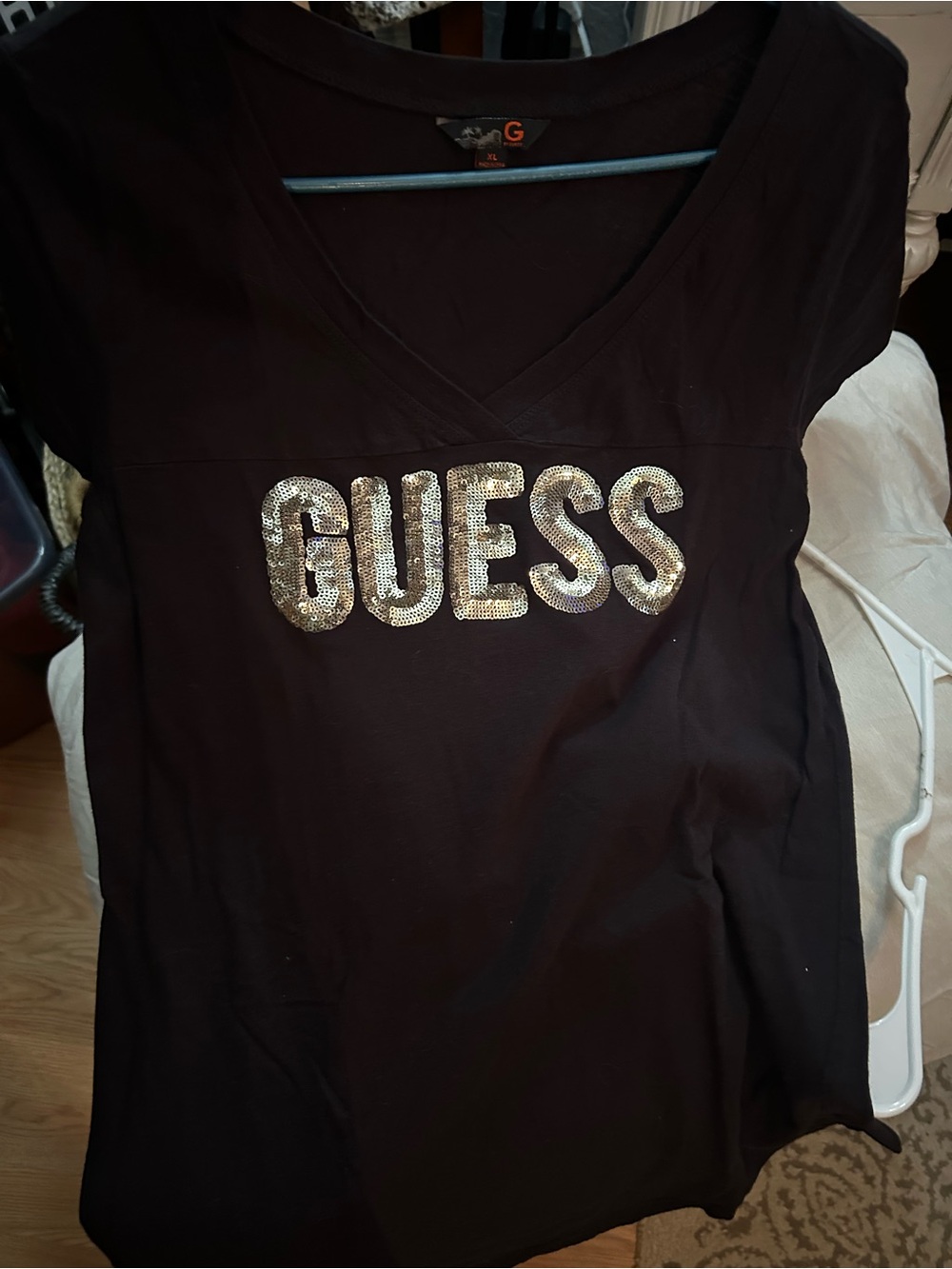 Guess Black V-Neck Tee with Silver Sequin Logo. XL. NWOT